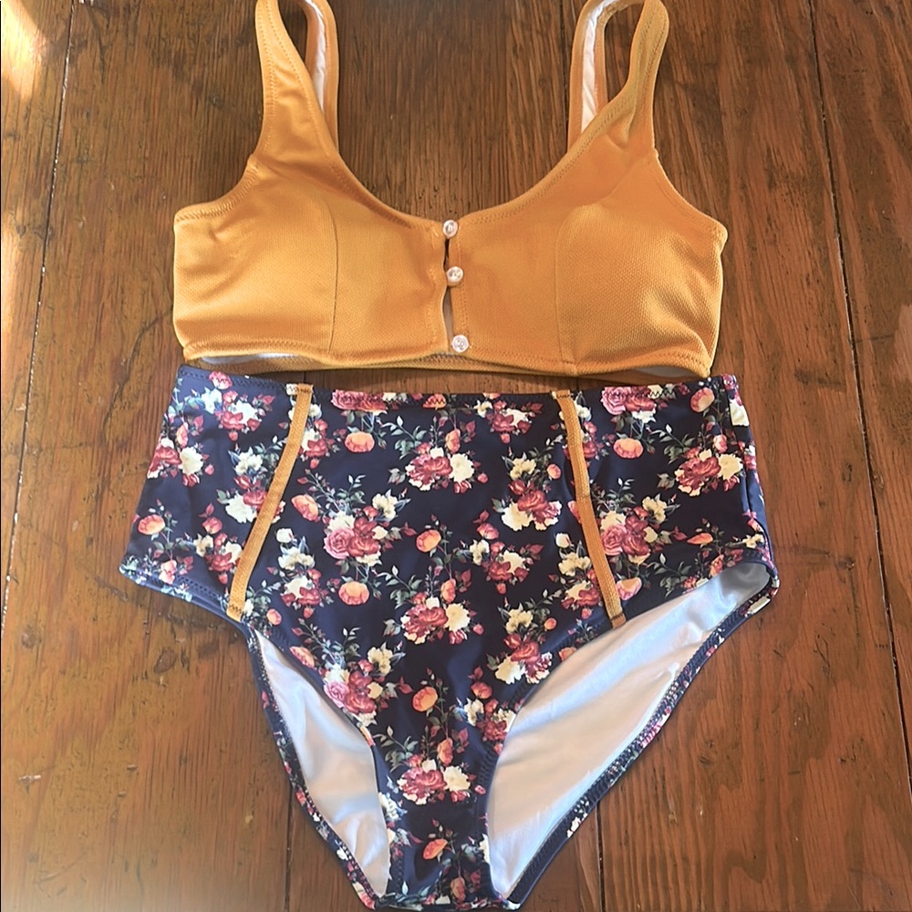 Cupshe Bikini Swim Set